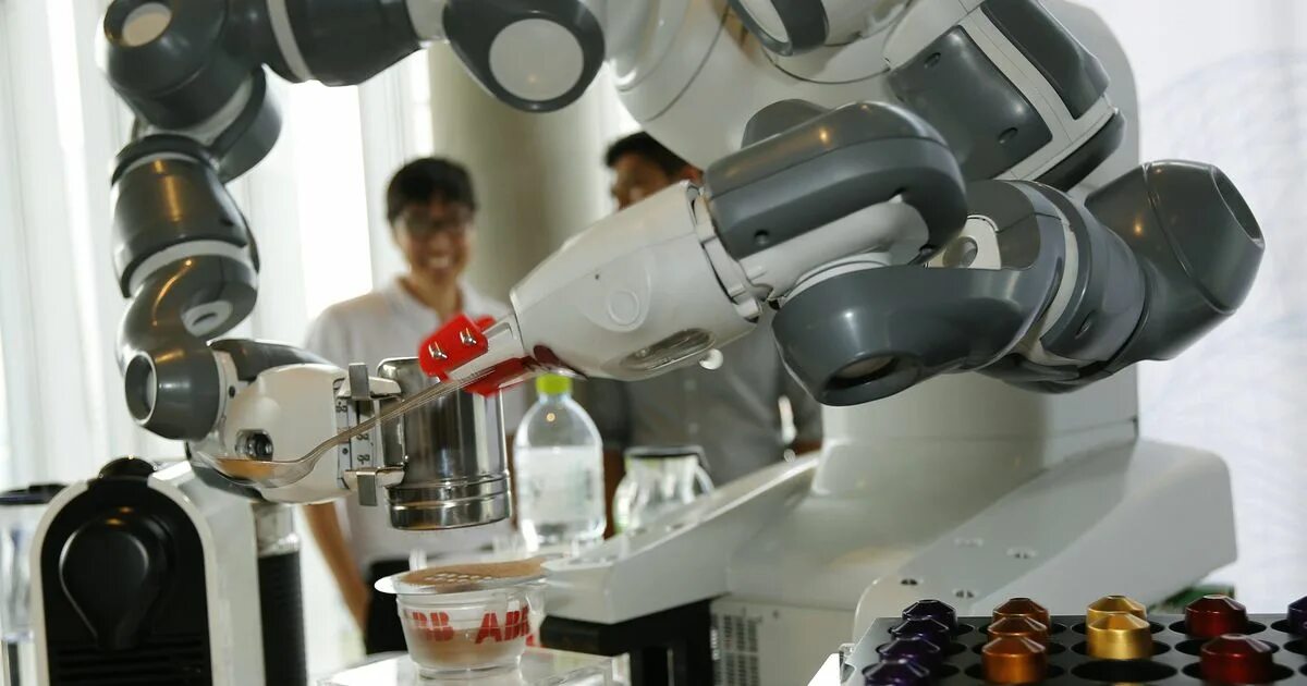 Робот повар Fua men. Робот для готовки еды. Робот кулинар. Робот готовит кофе. Для сборки робота который готовит блинчики требуется