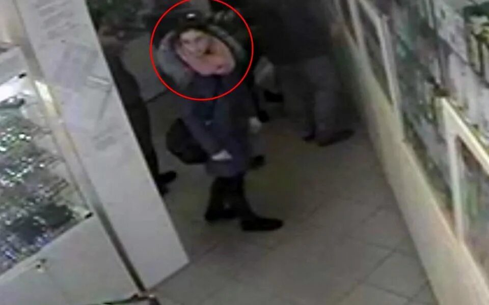 Женщина украла телефон. Как полиция ищет телефон