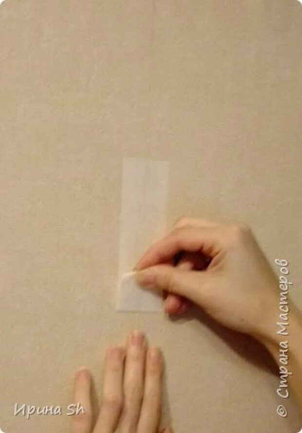 Поклейка бумажных обоев. Заклеить дырку на обоях. Подклеить стыки обоев на стене. Как незаметно заклеить обои. Оклеивание стен обоями.