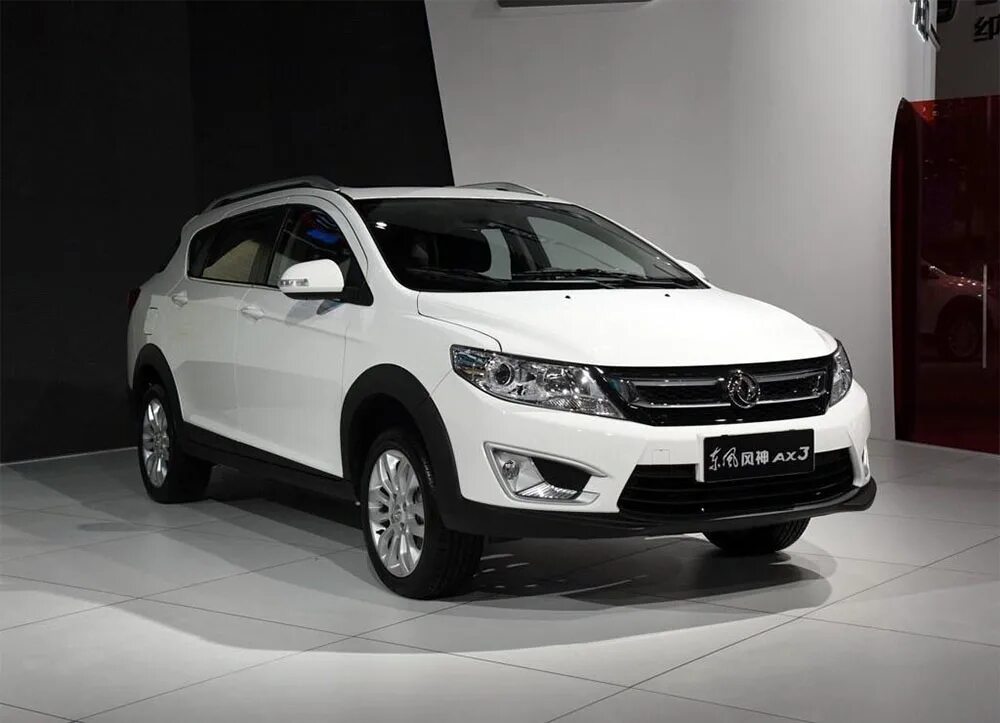 Dongfeng. Китайский Донг Фенг. Dongfeng DFM. Донг Фенг 304. Донг Фенг автосалон.