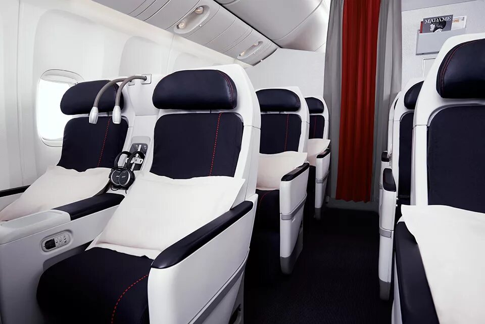 Аир класс. Air France Premium economy. Премиум класс АИР Франс. Premium economy class. Air France economy class.