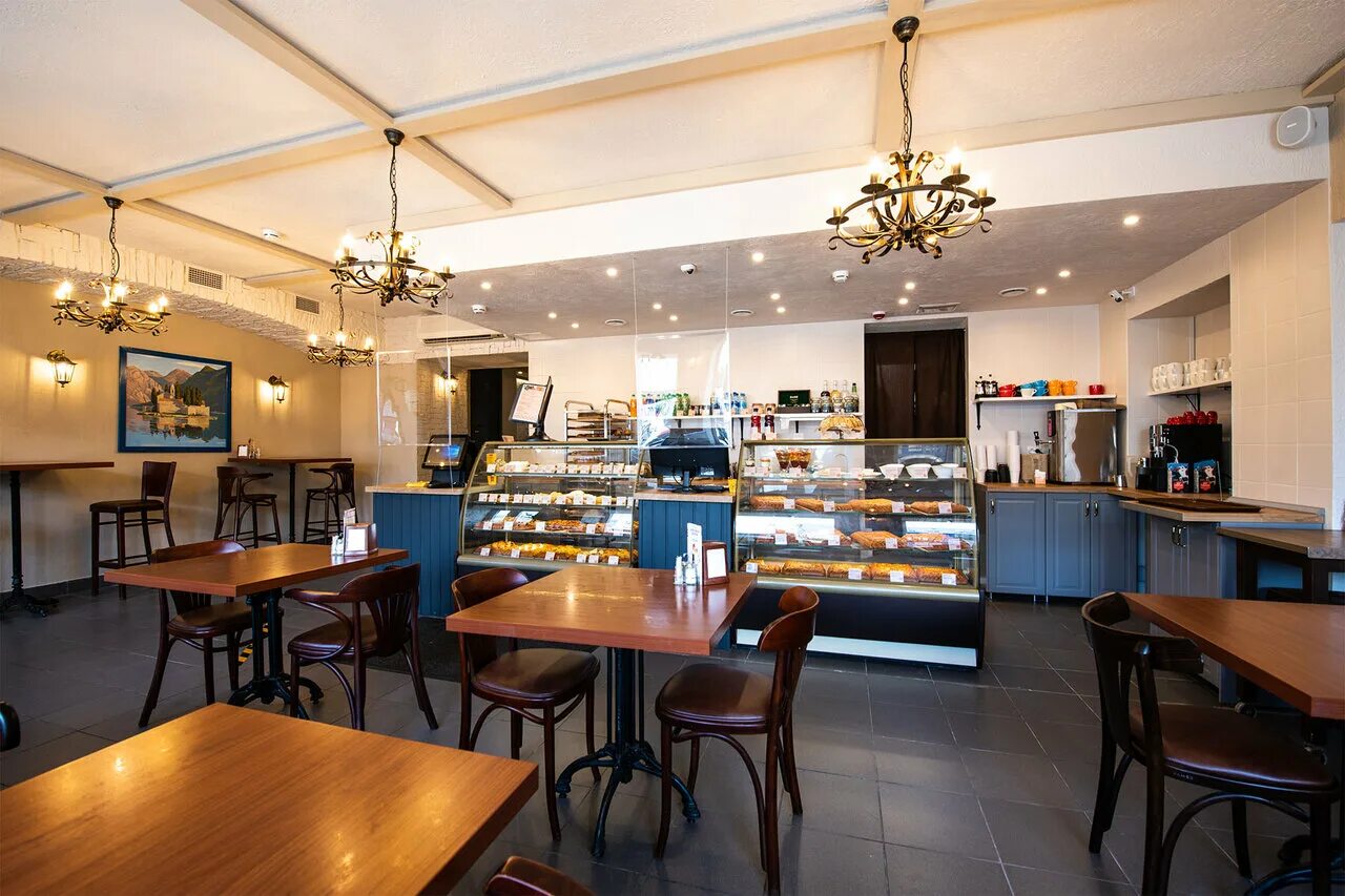 Кафе пироговый дворик канал грибоедова спб. Адреса пироговых двориков в спб. Комендантский проспект пироговый дворик. Савушкина 1 пироговый дворик. Пироговый дворик грибоедова 22.