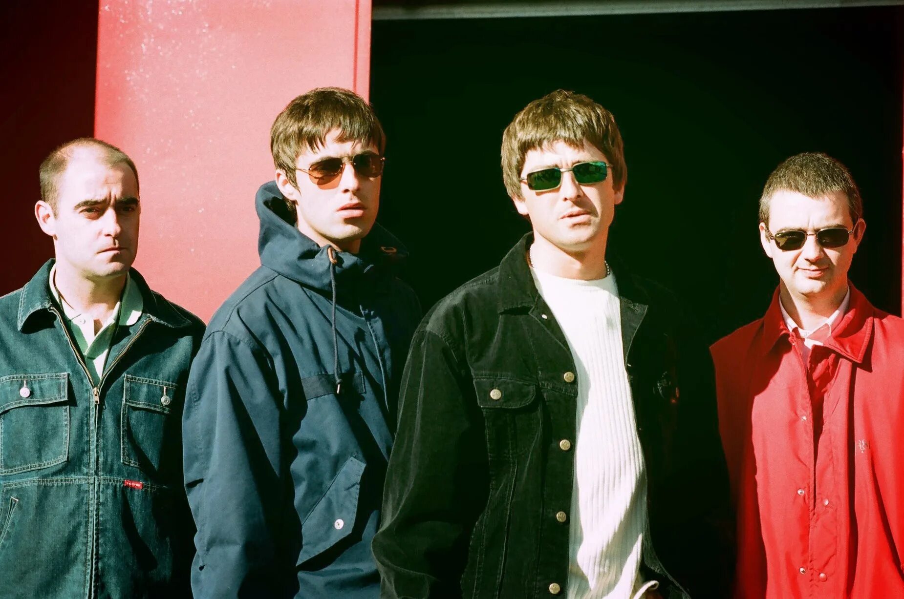 Брит поп группы. Oasis download. Группа oasis. Oasis рок-группа. Oasis группа 1997.