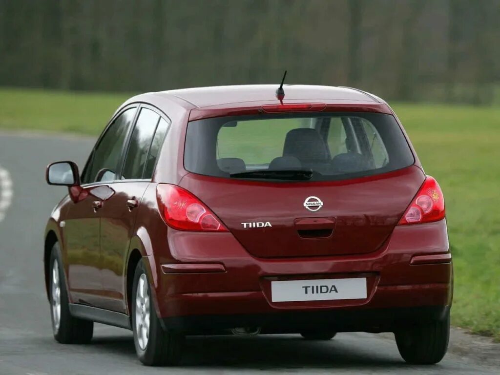 Nissan Tiida. Nissan Tiida 1. Nissan Tiida Tekna. 11 хэтчбек