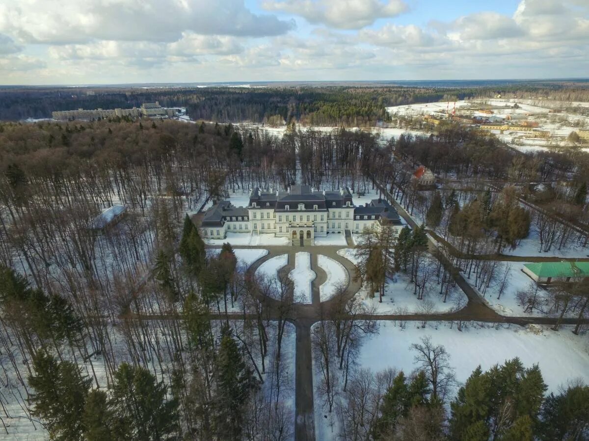 Солнечный городок цб рф. Санаторий Минэкономразвития Вороново. Санаторий Вороново Московская область. Санаторий ЦБ РФ Вороново. Усадьба Вороново санаторий.