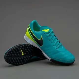 Nike tiempo