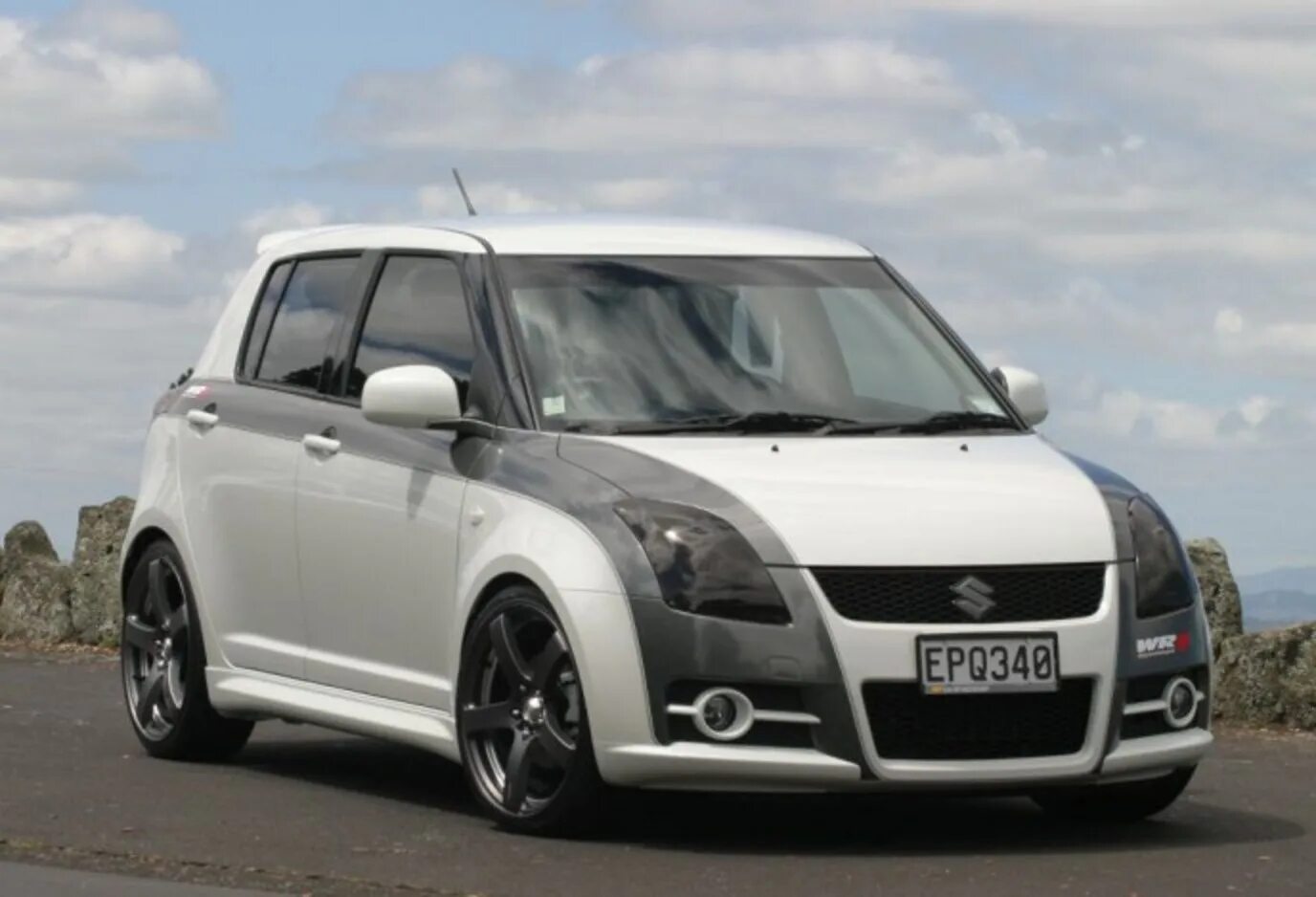 Suzuki tune. Suzuki Swift Sport 2007. Suzuki Swift Sport Tuning. Сузуки Свифт 2008. Suzuki Swift 1 tuned.