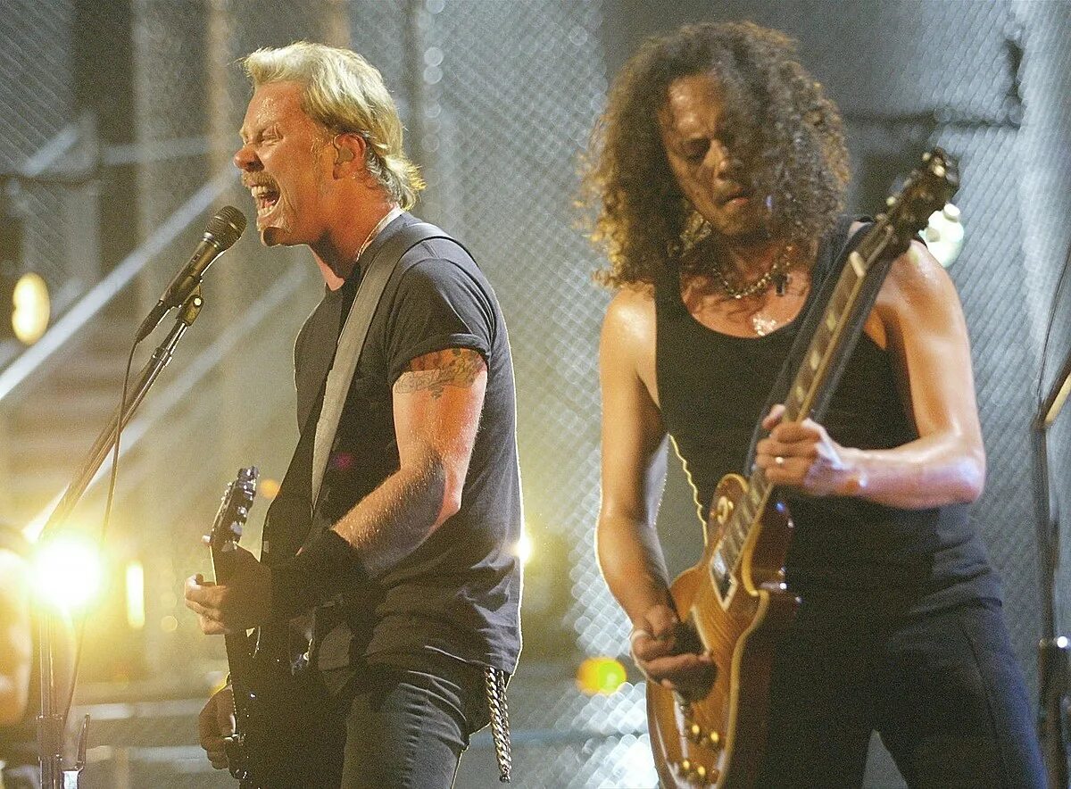 Металика поет офицеры. Metallica on Stage 1989. Metallica 2003. Metallica Band.