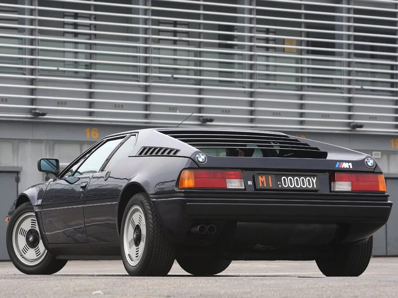 бмв м1 1978. Bmw m1 e26 1978. Bmw m1 1978. Bmw m1 1990. Bmw m1 e26.