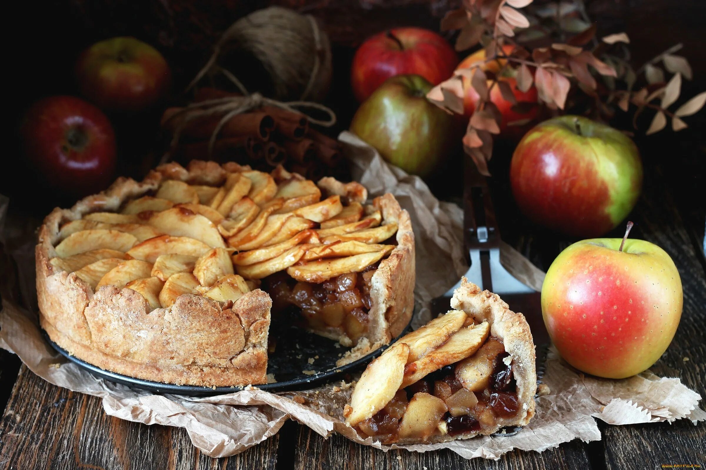 Apple pie (яблочный пирог). Яблочный спас пирог. Осень яблочный пирог. Осенний пирог с яблоками. Рецепт воды с яблоками