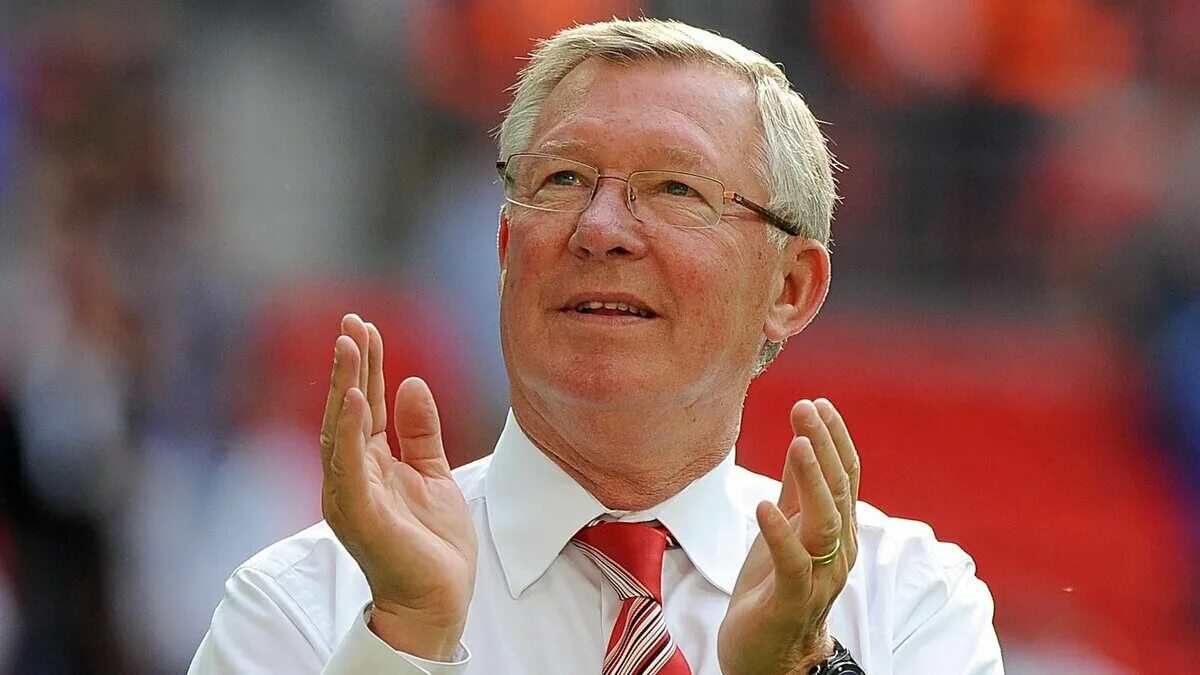 Сэр алекс фергюсон тренер. Сэр фергюсон. Сэр фергюсон. Сэр фергюсон. Алекс фергюсон.