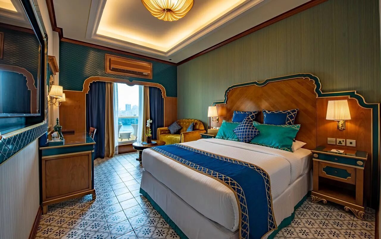 Aura skypool дубай. Address beach resort 5 dubai. Crowne plaza deira 5*. Address beach resort дубай. 4* (дубай, джумейра).