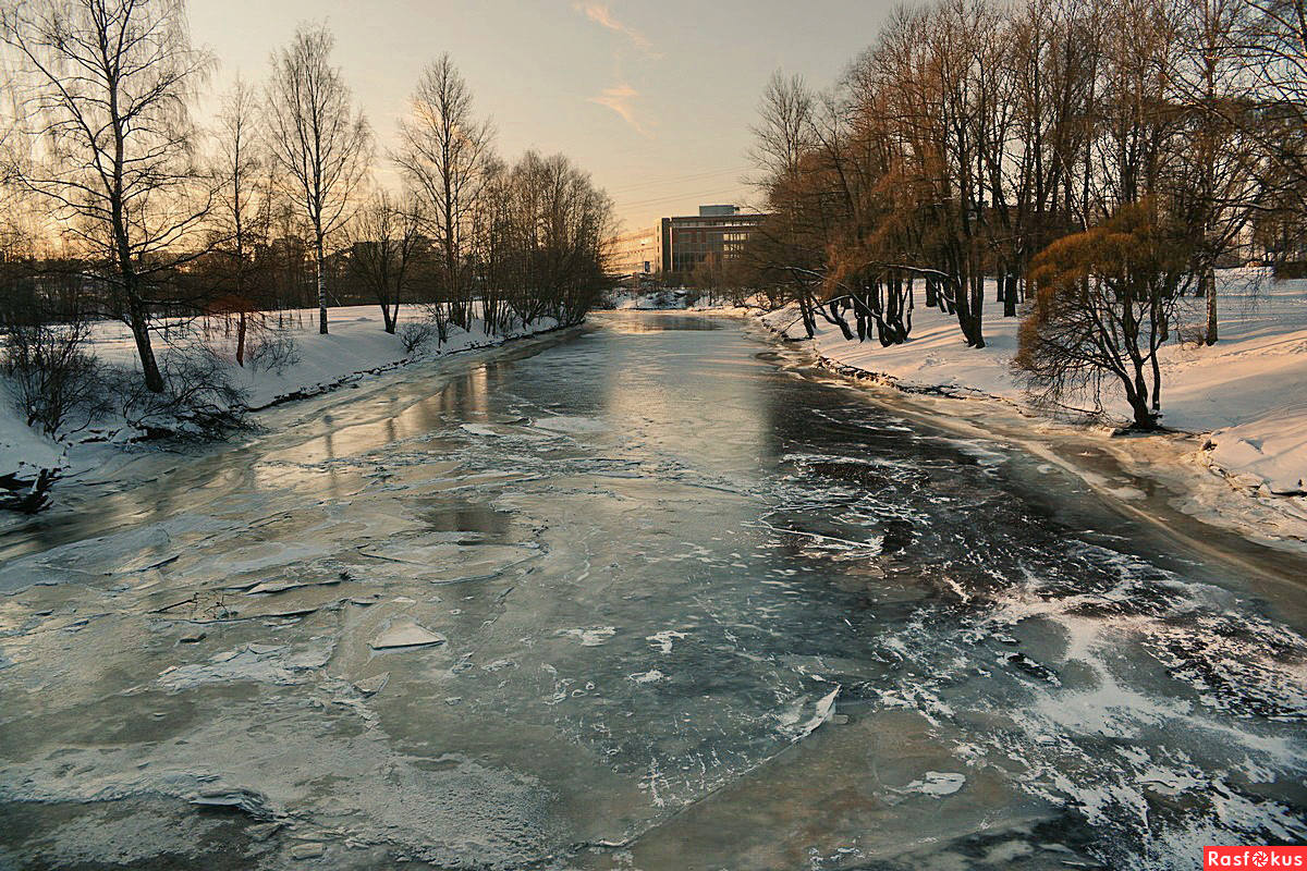 Ледоход неживая природа. Речка зимой и летом. Два разных пейзажа. Как охта изменяется в разные времена года. Как река псел изменяется в разные времена года.