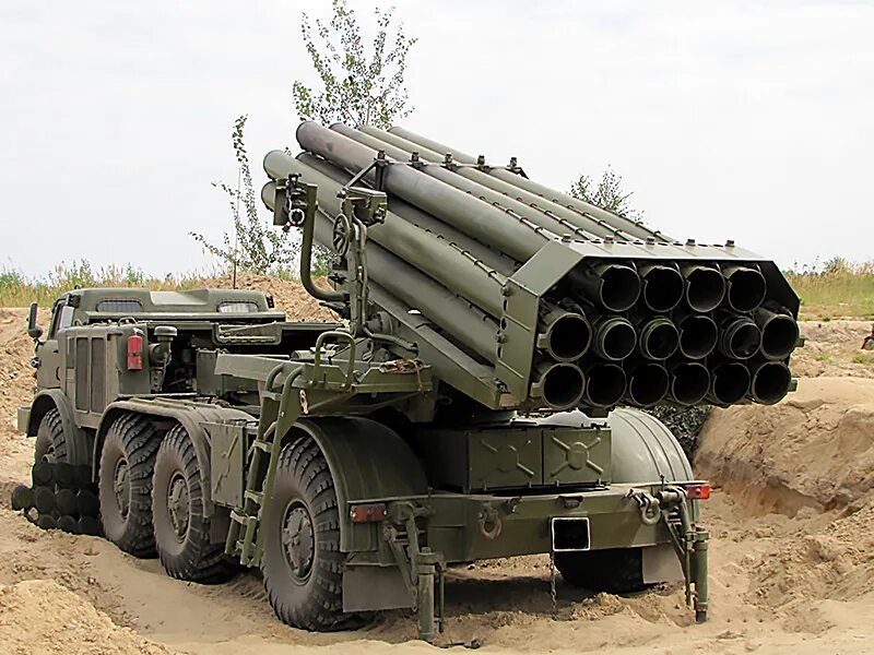 Реактивная дуэль: сметет ли русским "Ураганом" американский HIMARS