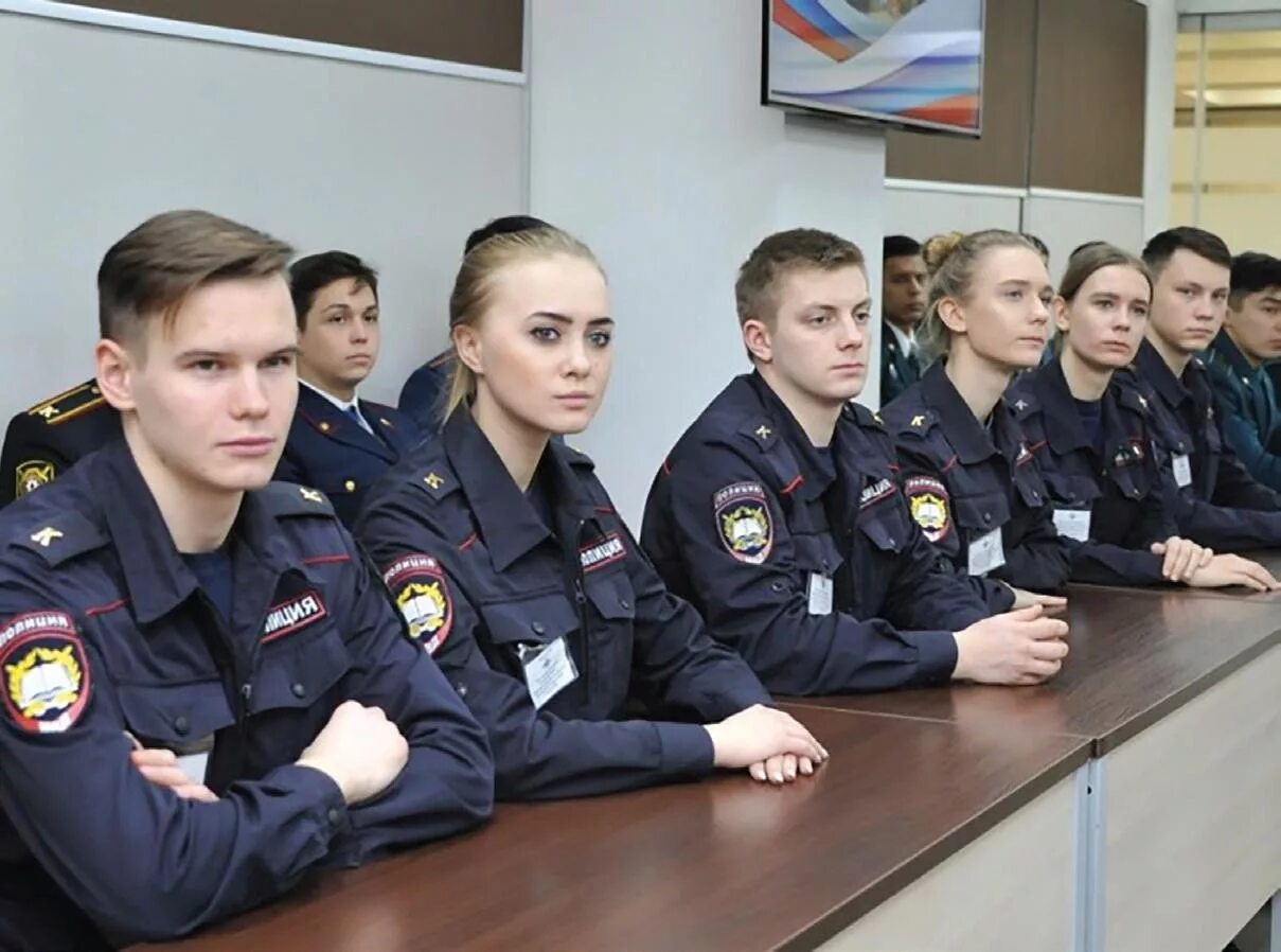 Кем работать после юридического колледжа