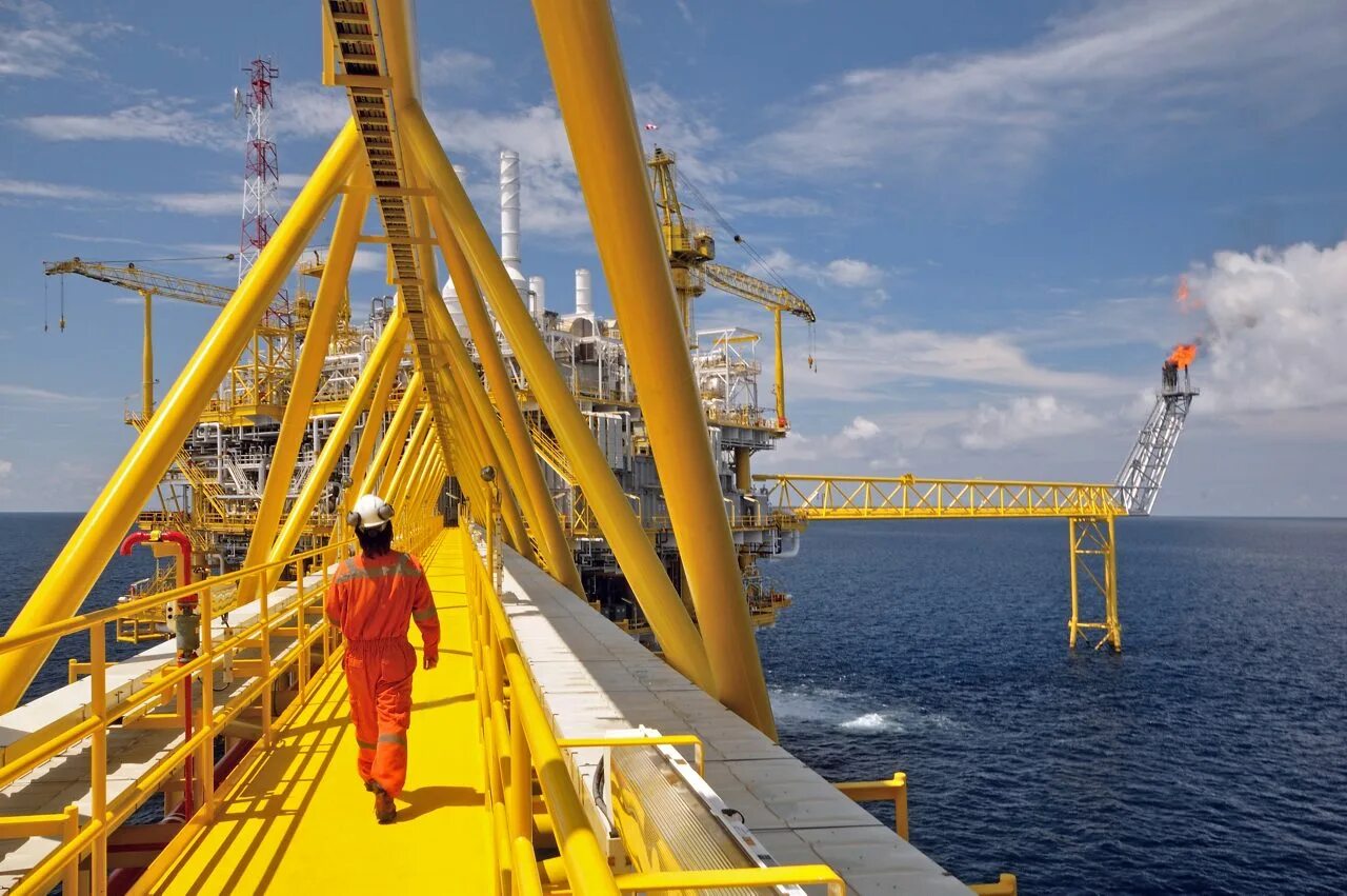 Пердидо буровая вышка. Oil gas drilling. Oil gas drilling. Oil and gas engineering. Буровая.