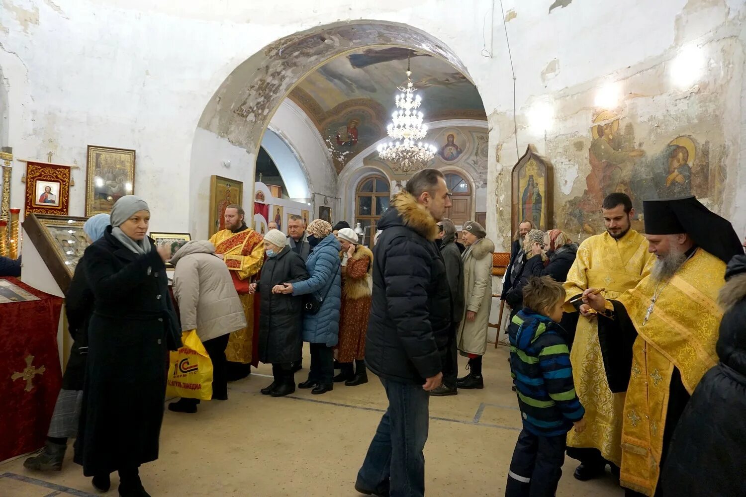 храм ирины на бауманской расписание