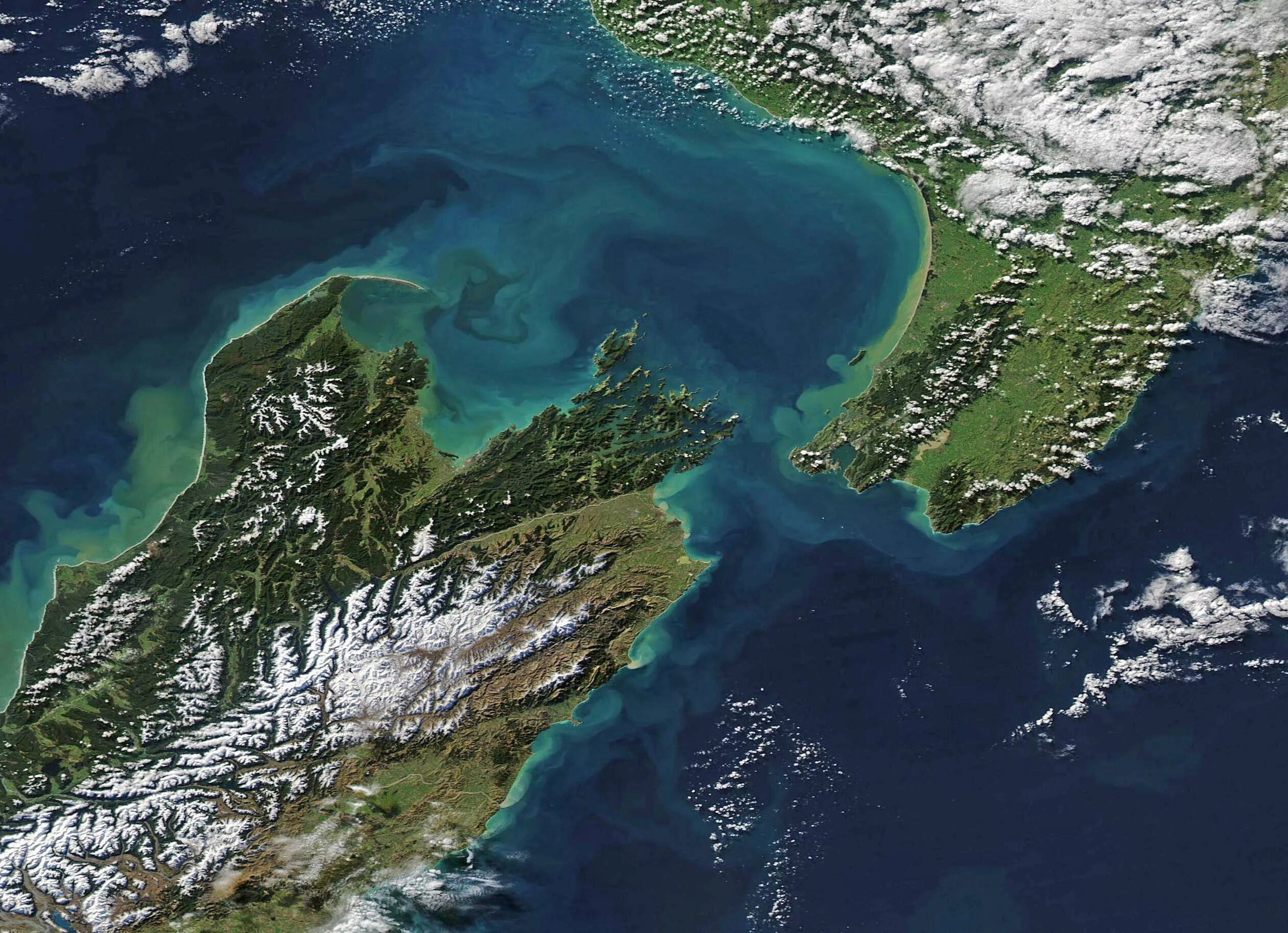Как называется самый большой полуостров америки. Пролив Кука новая Зеландия. Проливы новой Зеландии. Гибралтарский пролив. Гибралтарский пролив из космоса.