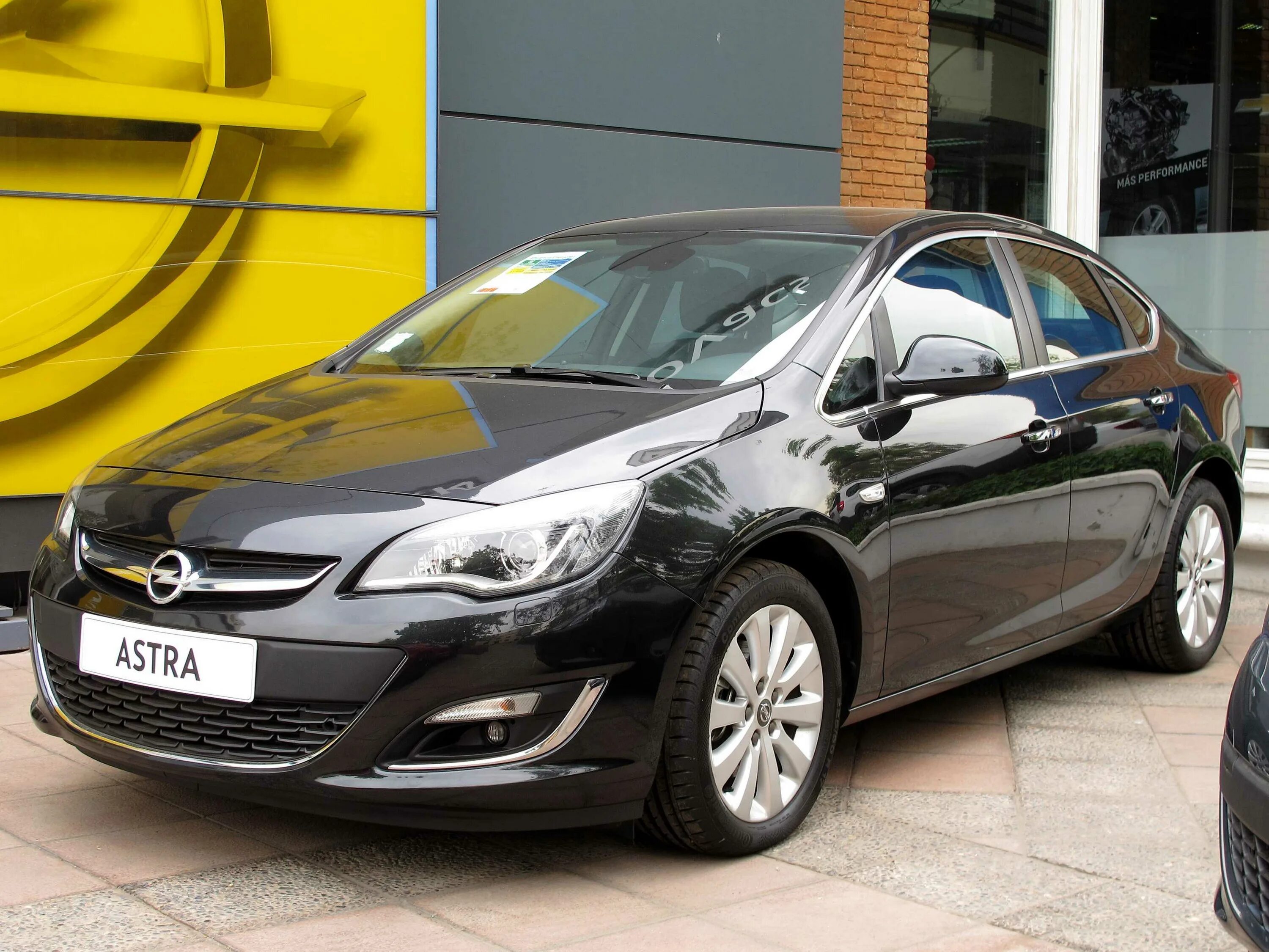 Opel t. Opel Astra j 2015. Opel Astra j sedan.