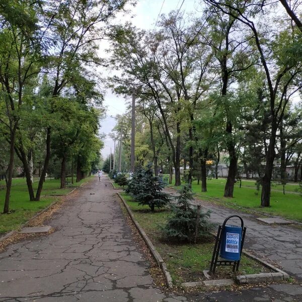 Мариуполь сентябрь 2022. Б р хмельницкого. Б р хмельницкого. Мариуполь бульвар богдана хмельницкого. Мариуполь богдана хмельницкого.