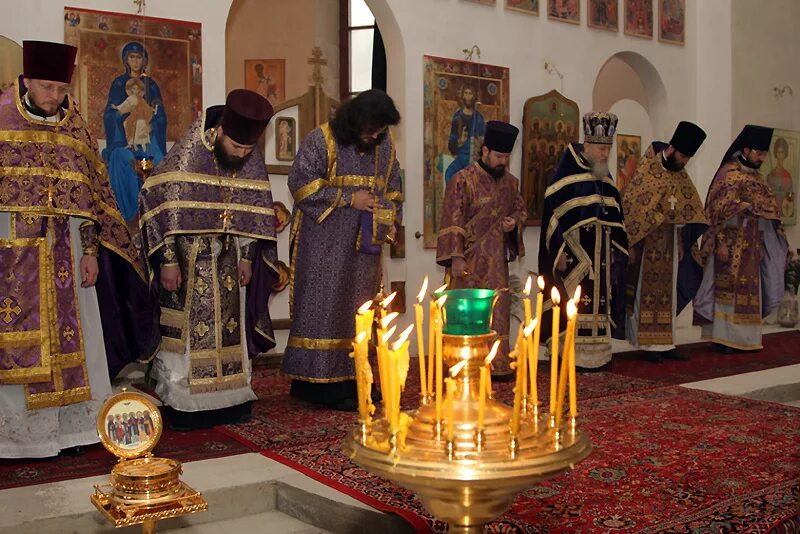 Храм святителя алексия в рогожской слободе. Храм преподобного василия исповедника у рогожской заставы. Храм василия исповедника у рогожской заставы расписание. Храм василия исповедника у рогожской заставы расписание. Расписание василия исповедника у рогожской заставы.