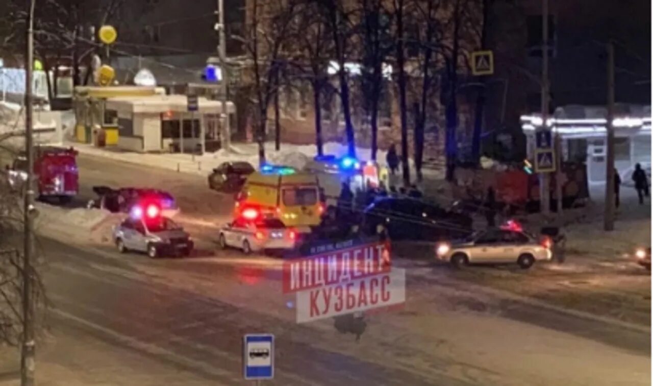 9 января 42. ДТП В Кемеровской области. Авария на пересечении 9 января и Ленина Кемерово.