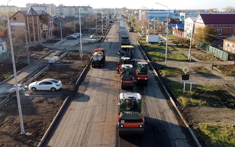 Улицы в кореновске. Фрунзе Центральная Кореновск. Ул Фрунзе Кореновск. Летние городские дороги. Кореновск улица Фрунзе 101.