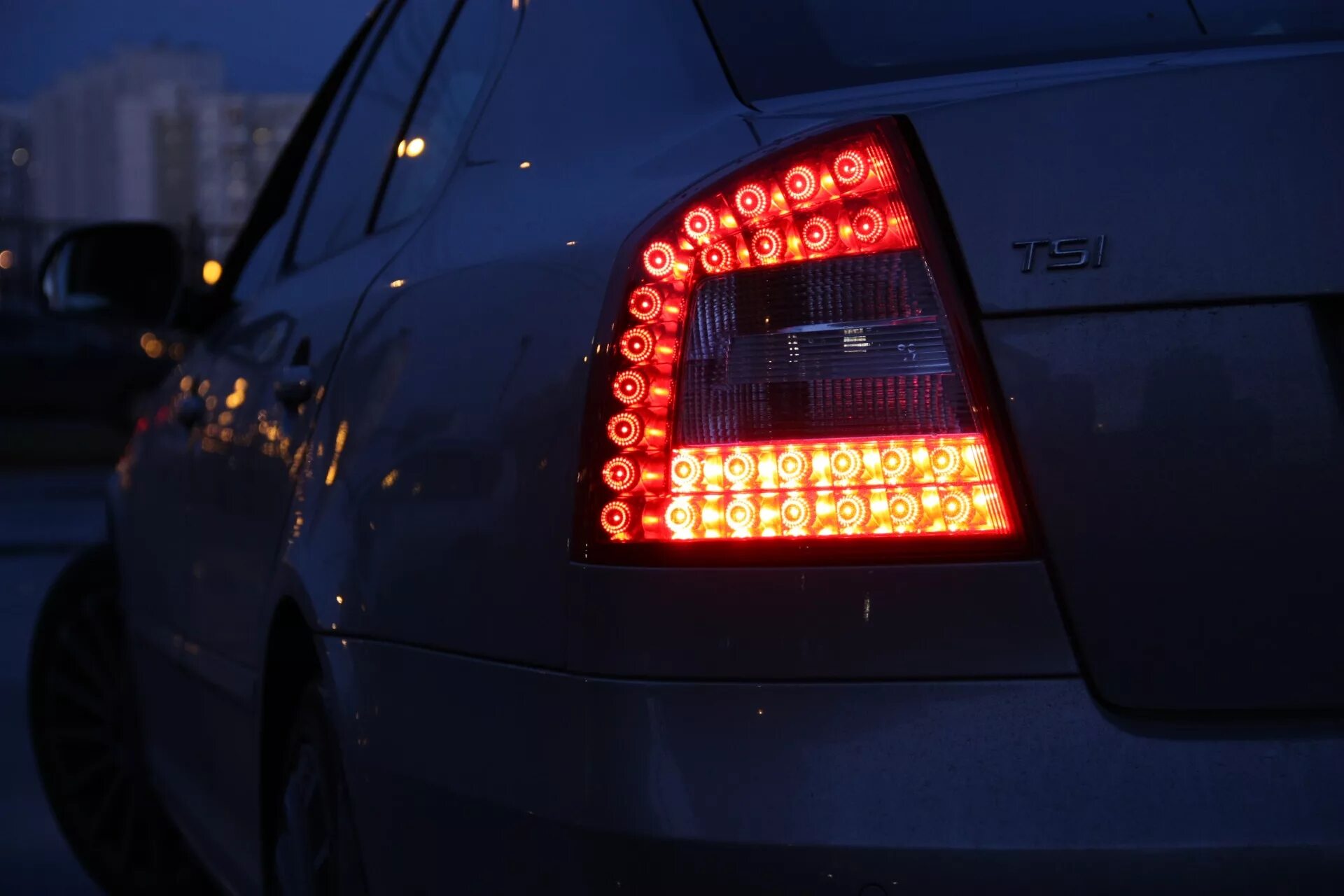 А5 led. Led фонари Skoda Octavia a5. Диодные фонари Octavia a5. Фонари задние диодные Skoda Octavia a5.