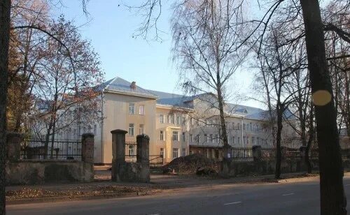 Великолукская детская городская больница. Пушкинская больница великие луки. Пушкина 5 великие луки поликлиника. Великие луки больница на пушкина. Великие луки больница на пушкина.