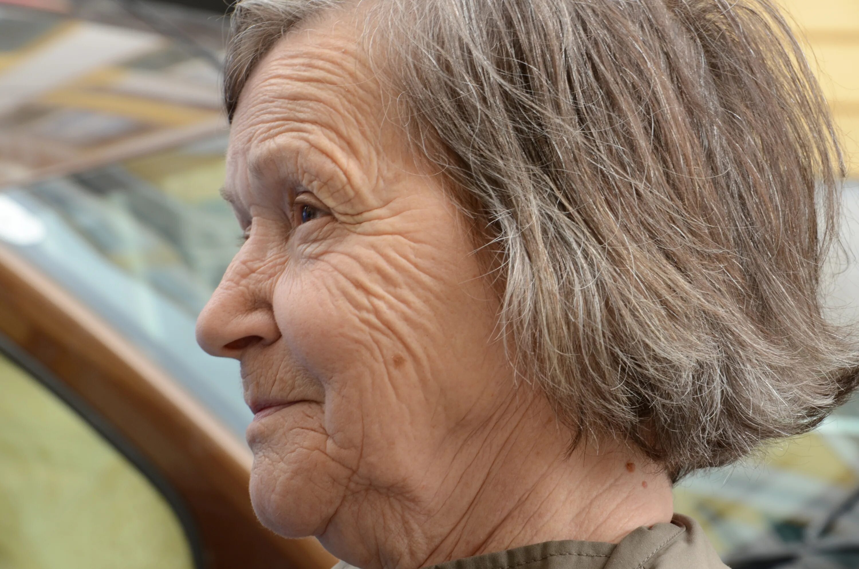 Real old women. Старое лицо женщины. Пожилая женщина в профиль. Старушка в профиль. Волосы у пожилых.