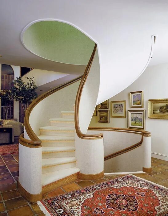 Round Stairs House. The Interior of the circle?. Home in Round. Round House meaning. Home round