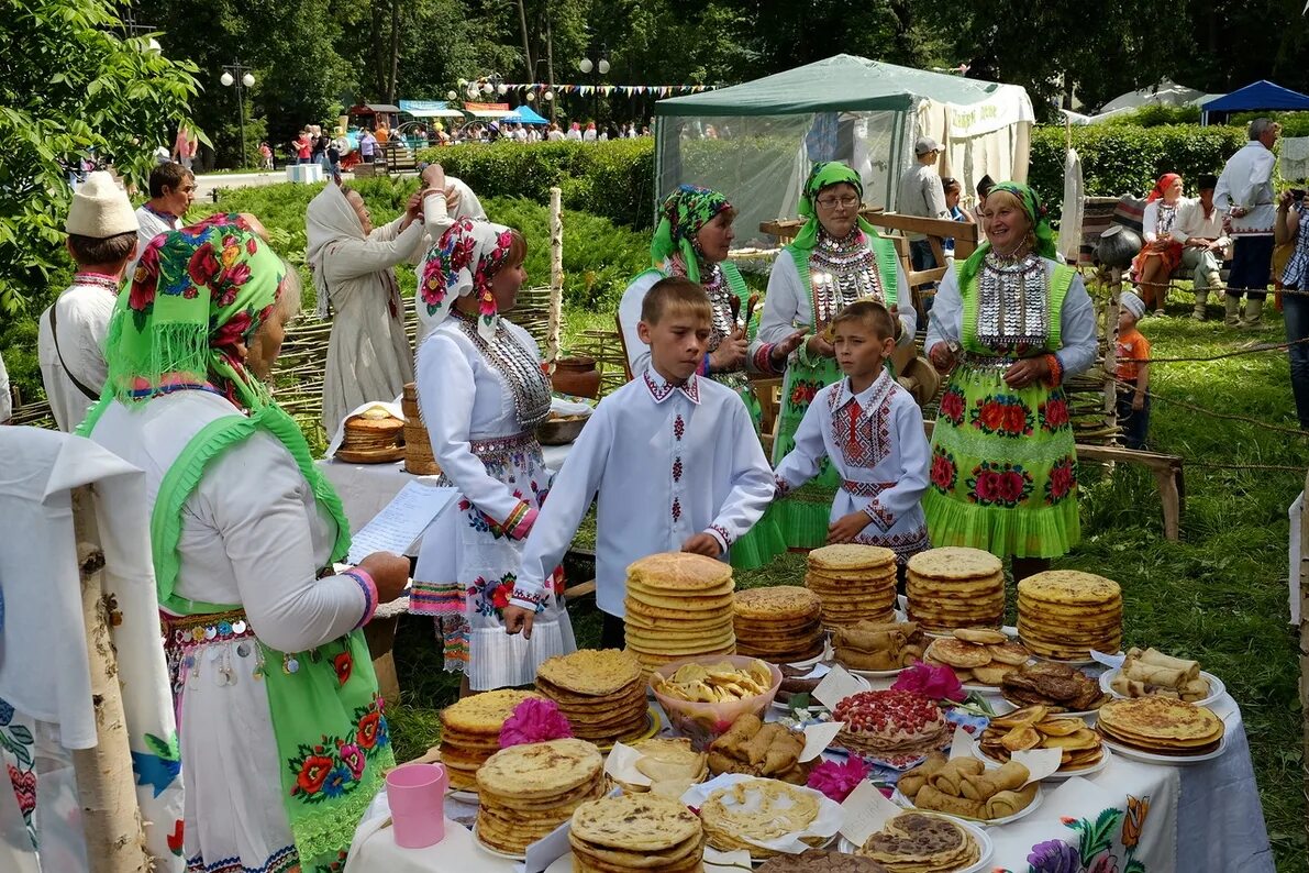 Марийские сайт. Праздник Пеледыш пайрем. Пеледыш пайрем Йошкар-Ола. Семык у марийцев. Марийцы Кугече.