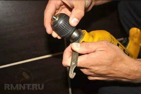 Как снять патрон с электродрели