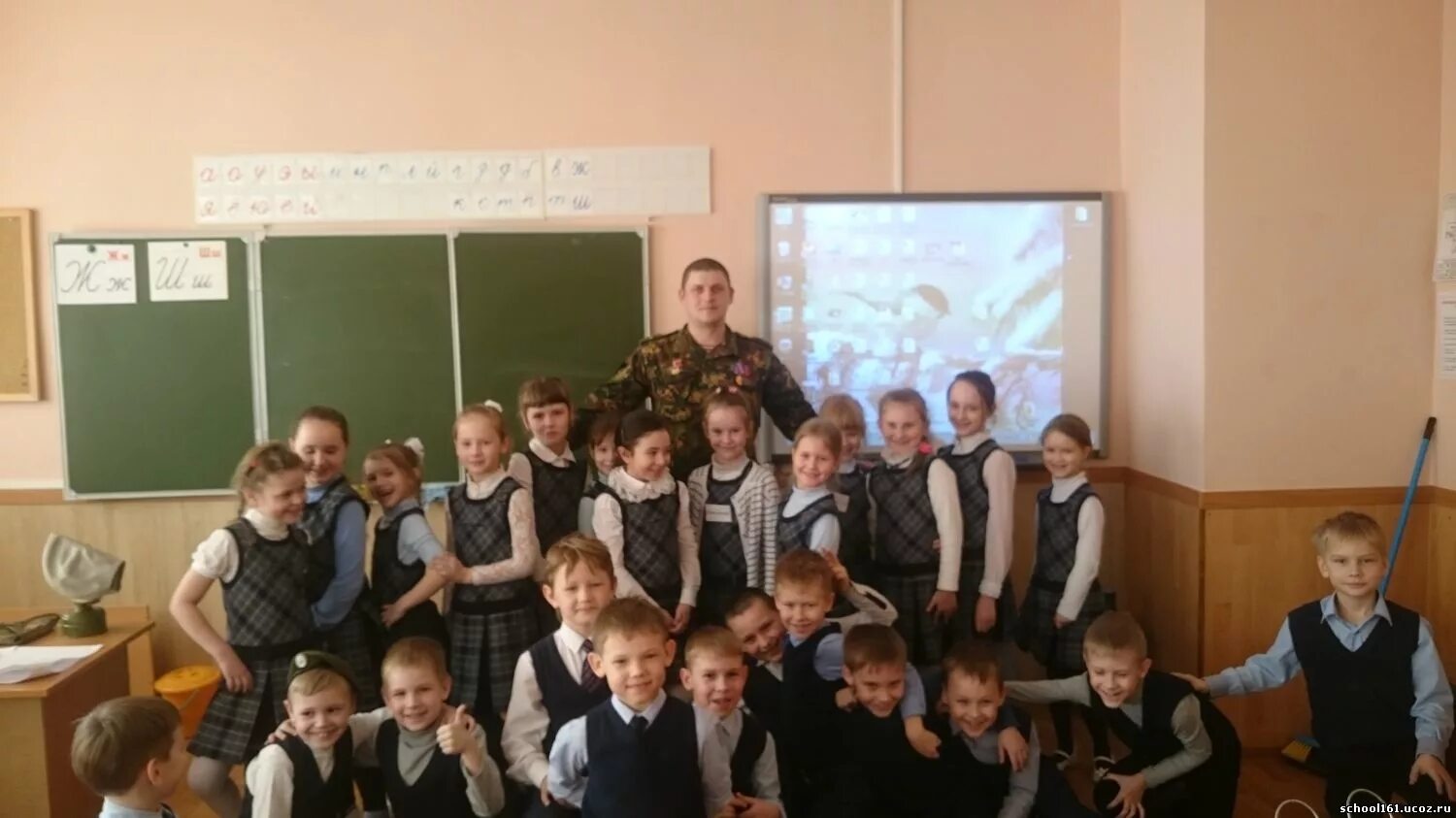Школа 161 нижний новгород. Лицей 165 нижний новгород. Школа 161 нижний новгород автозаводский. Школа 161 нижний новгород автозаводский. Школа 161 нижний новгород.