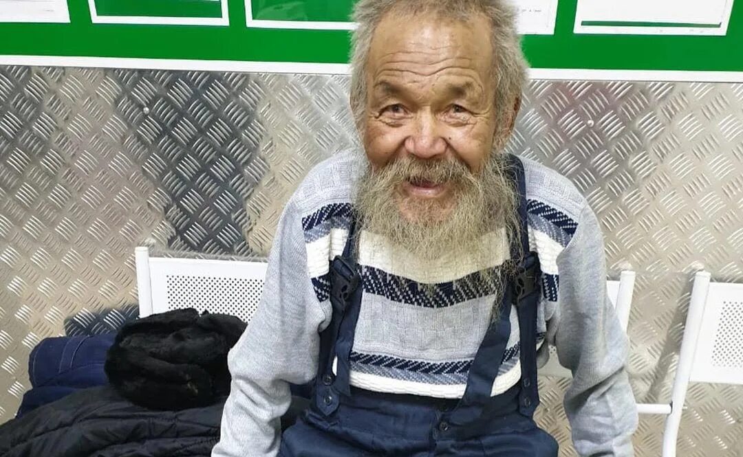 Якутский дед мороз чысхаан. Якутский дед мороз чысхаан. Якутский дед мороз чысхаан. Дед мороз чисхан якутия. Зазан охин монгольская снегурочка.