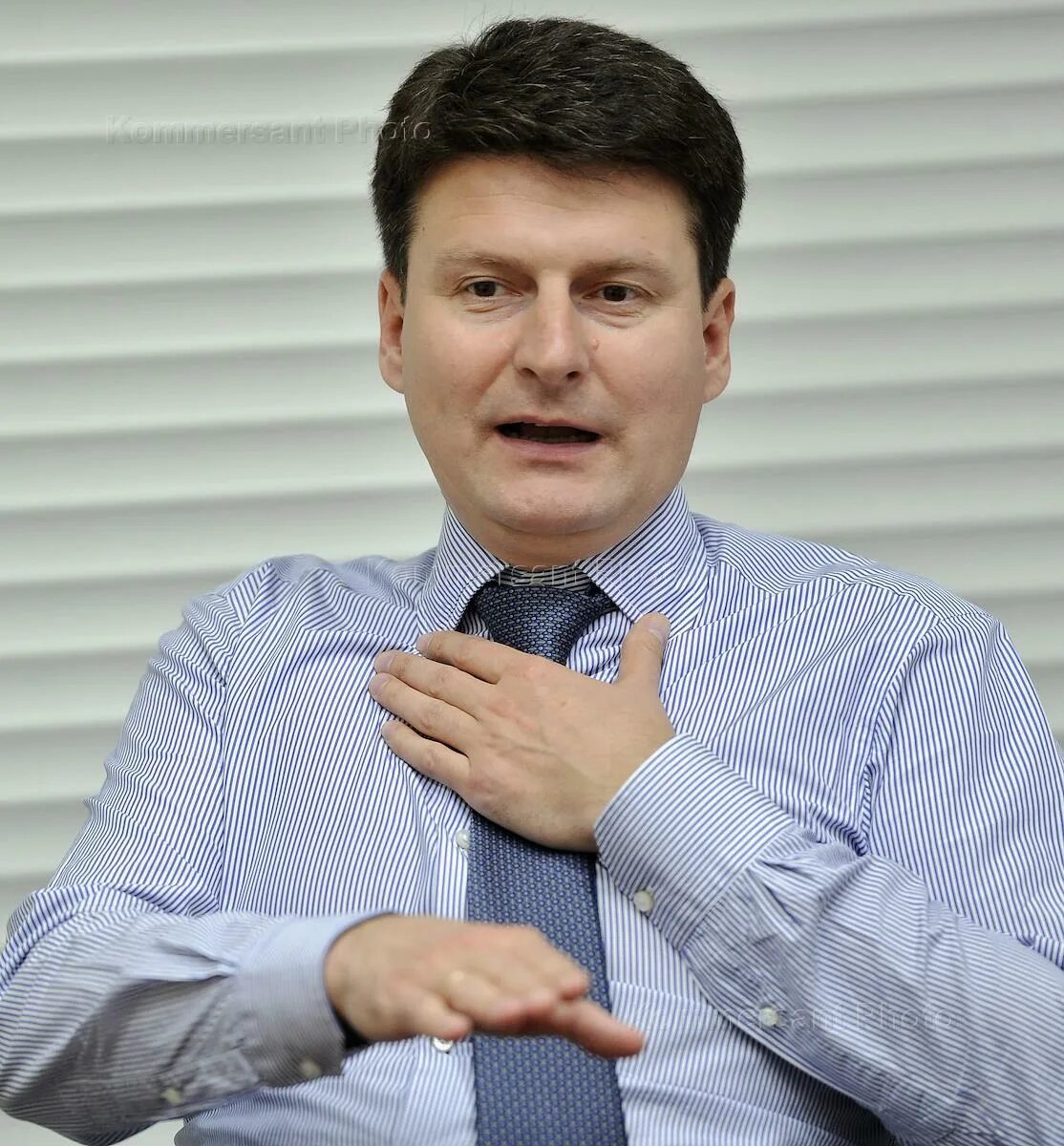 Виктор алексеевич зубков. Виктор зубков (2007-2008). Евтушенков владимир петрович афк. Коняев дмитрий владимирович уралхим. Председатель совета директоров компании.