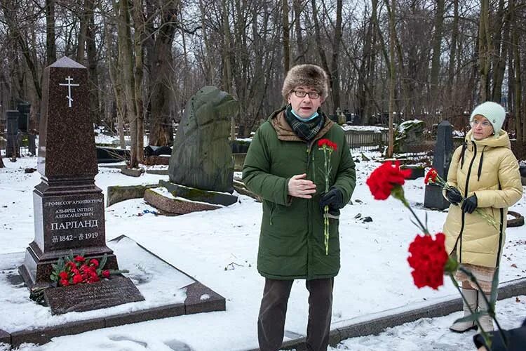 Заболотьевское кладбище памятники. Смоленское лютеранское кладбище в Санкт-Петербурге. Могила Парланда Смоленское кладбище. Смоленское кладбище памятники. Памятники на лютеранском кладбище.