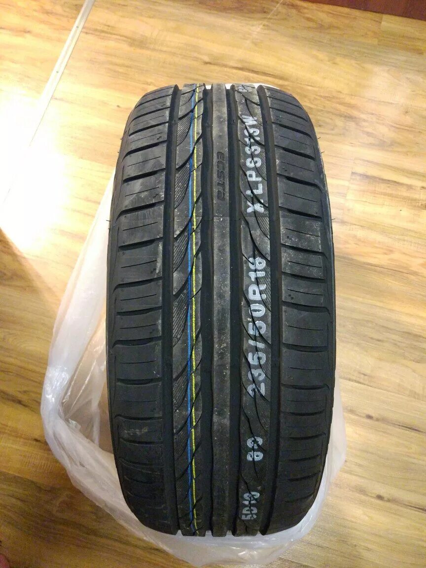 Шины kumho отзывы лето. Кумхо Экста ps31. Шины Kumho Ecsta ps31. Кумхо Экста ПС 31. Kumho Ecsta ps31 205/55 r16.