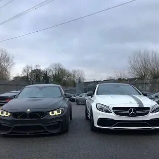 Әдемі әйел аяқтары секс онлайн