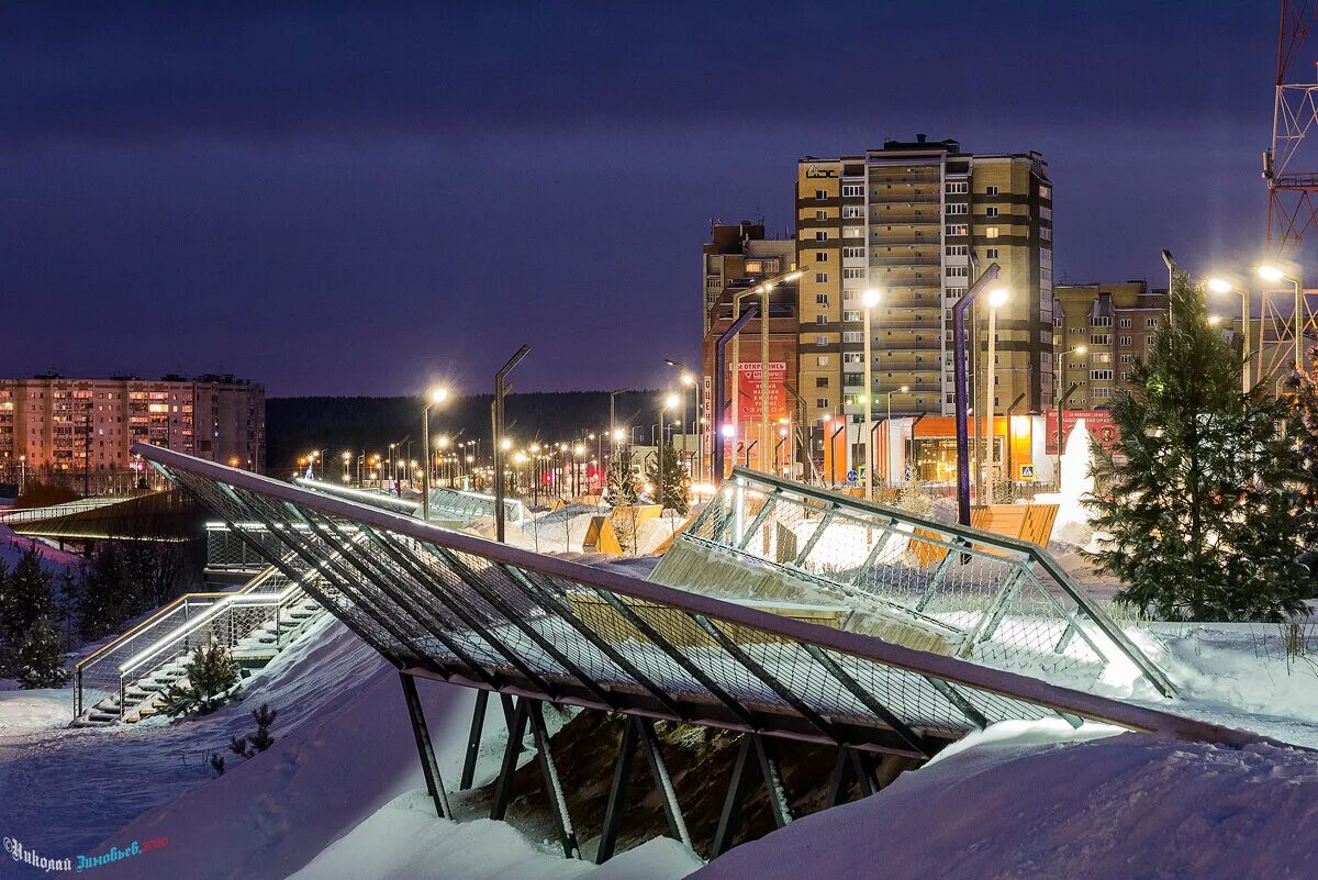 Работа городе ухта. Набережная газовиков ухта зимой. Вуктыл. Республика коми ухта достопримечательности. Ухта центр города.