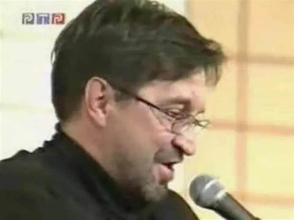 Ддт я пил вчера у генерала. Шевчук в гостях у генерала. Юрий шевчук обои. Ддт в гостях у генерала фсб. В гостях у «генерала» ддт.