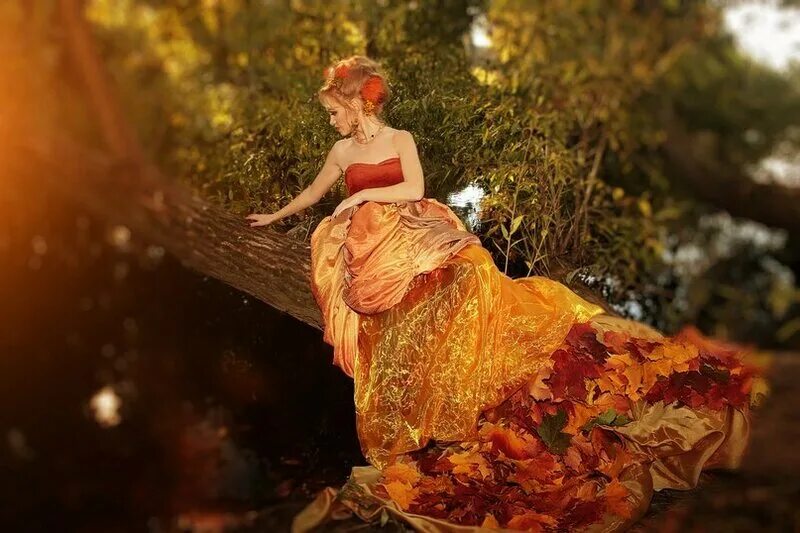 Платье королева осени. Сказочный образ. Autumn princess. Принцесса осень картинки. Золотая осень принцесса.