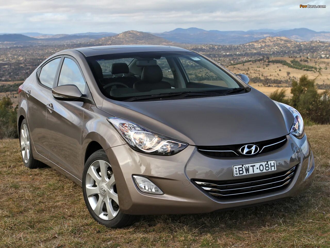 Hyundai Elantra 2011. Hyundai Elantra 2012. Хендай Элантра 2012. Hyundai Элантра 2011