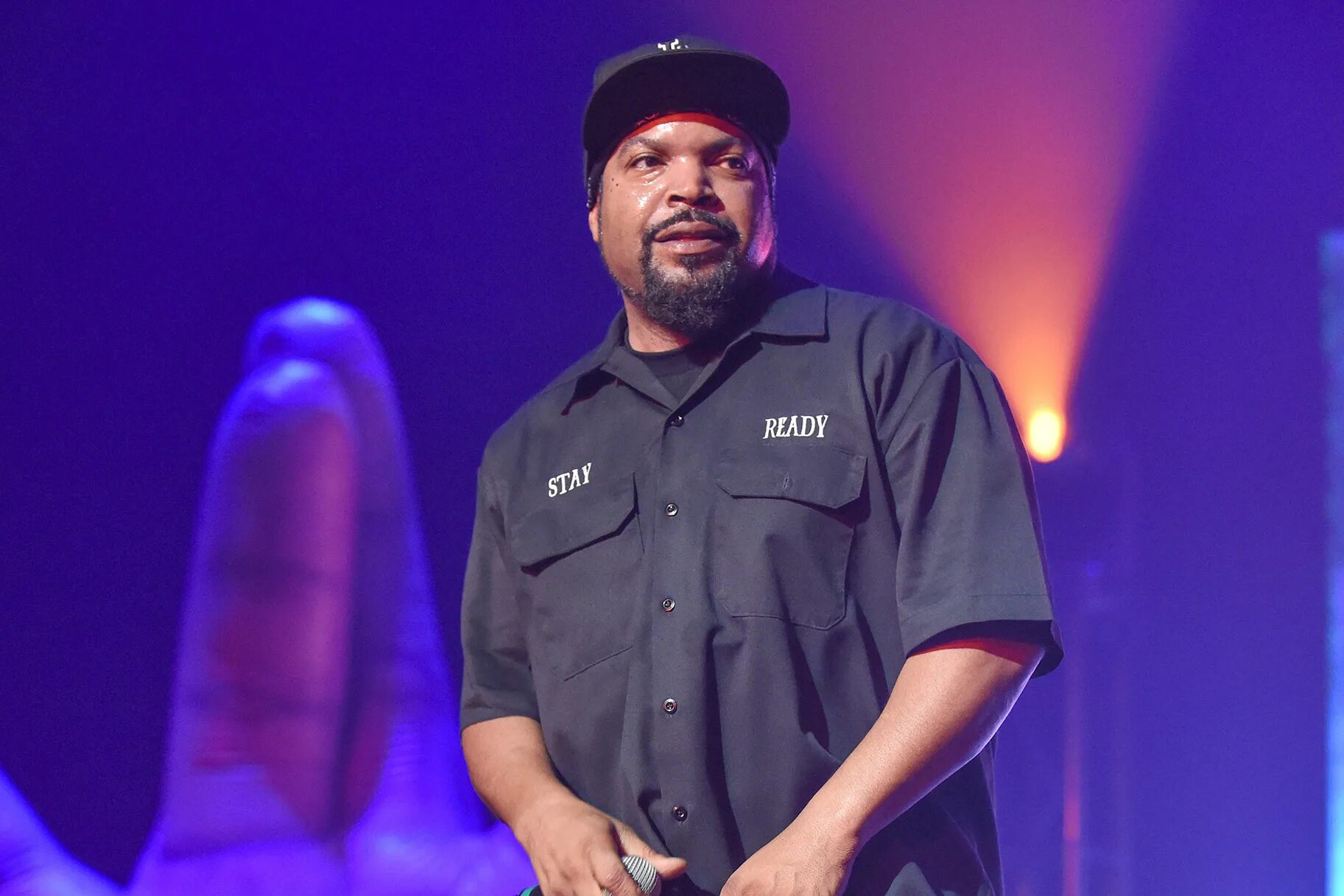 Айс Кьюб. Ice Cube 2012. Ice Cube концерт. Ice Cube на студии 2022.