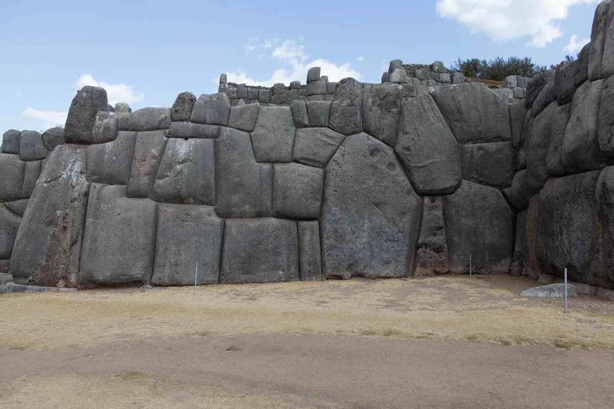 Саксайуаман панорама мегалиты. Каменный гигант. Камень техника. Саксайуаман макет. Stone placing