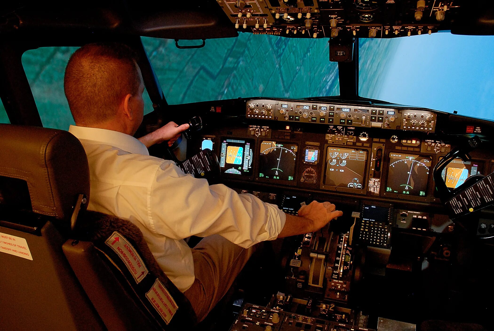 Airplane training. джистарс самолет. кабина самолета. самолет е-8с ввс сша. Airplane training.