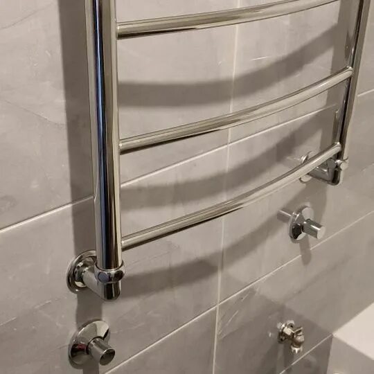 слесарь сантехник. мастер сантехники. сантехники. сантехник молодечно. сантехник.