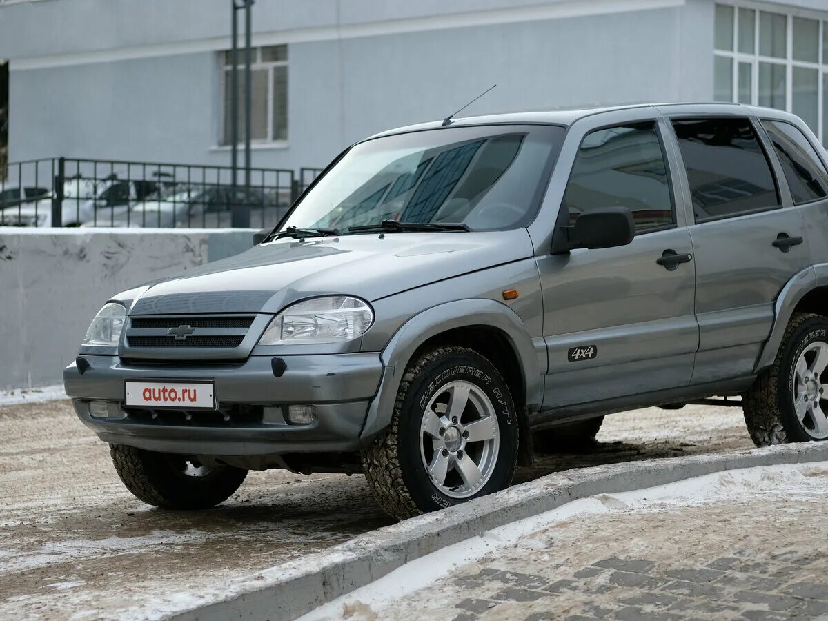 Chevrolet niva 1. шеви нива фам 1. шевроле нива 1. 8. Chevrolet niva 2007.