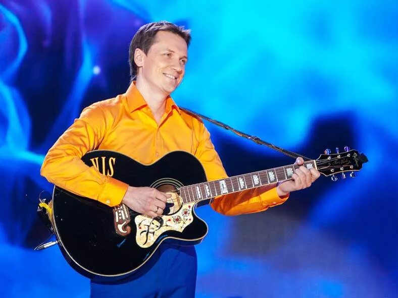 Песни уральских пельменей видео. Сергей мясников уральские пельмени. Новый год мандарин мне рот. Песни уральских пельменей видео. Мясников пельмени.