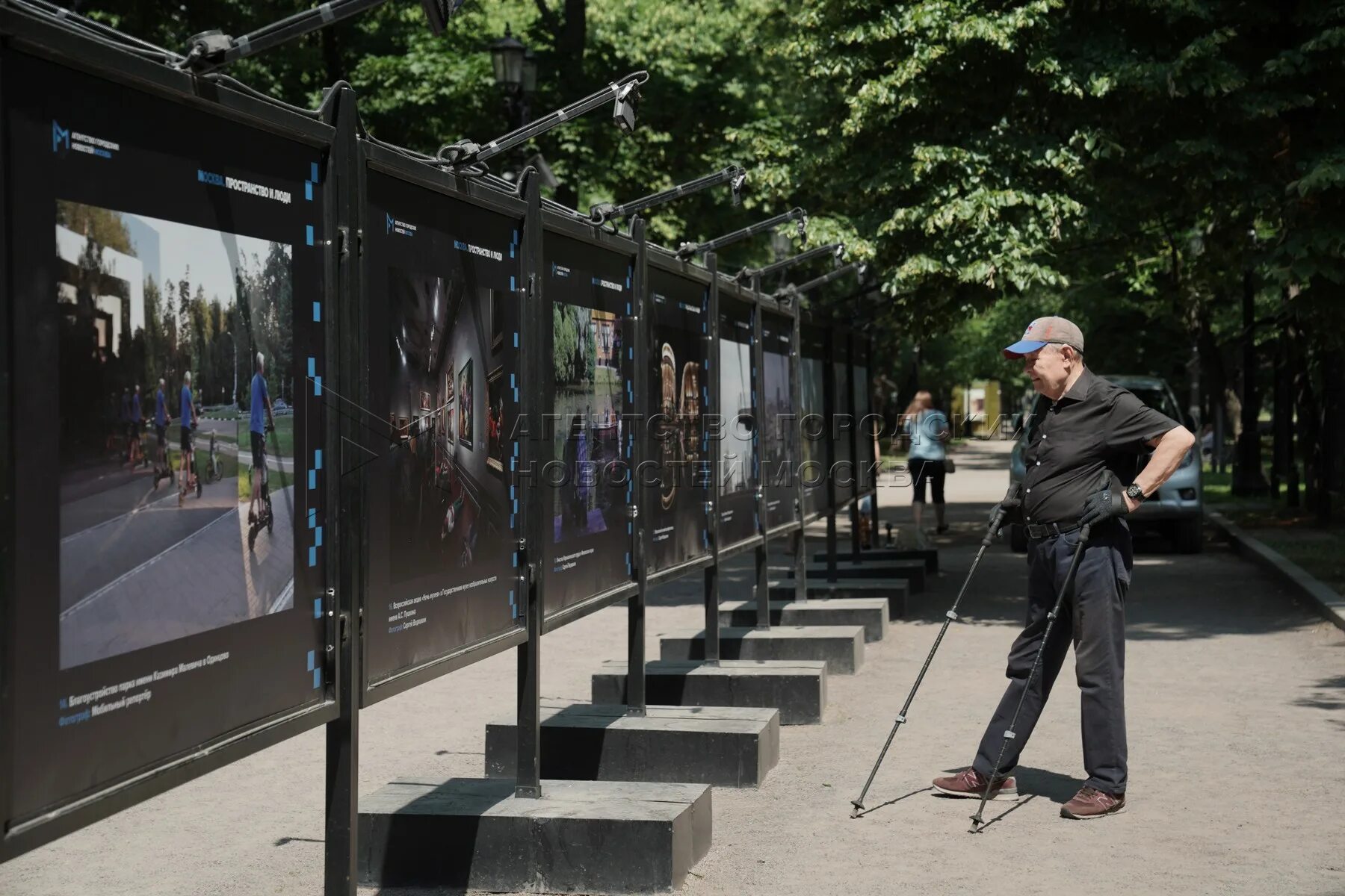 Агентство новостей политики. Велодорожка на Гоголевском бульваре. Гоголевский бульвар Москва 80е. Гоголевский 29 дрон.